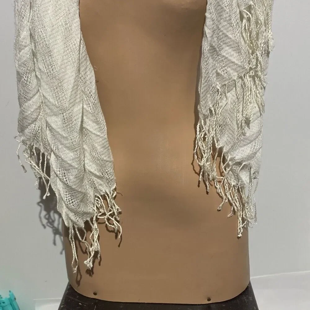 Jones New York Women's Ivory Viscose Soft Tassel Fringe Scarf Wrap Size 24‎ x 82